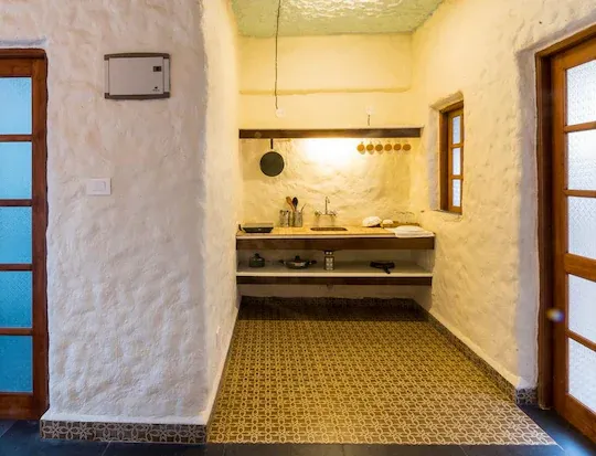 Hand-plastered kitchenette in the 2 Bedroom Pool Villa